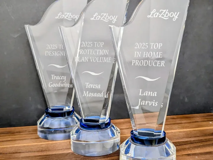 Clear corporate awards personalized by Aran Awards